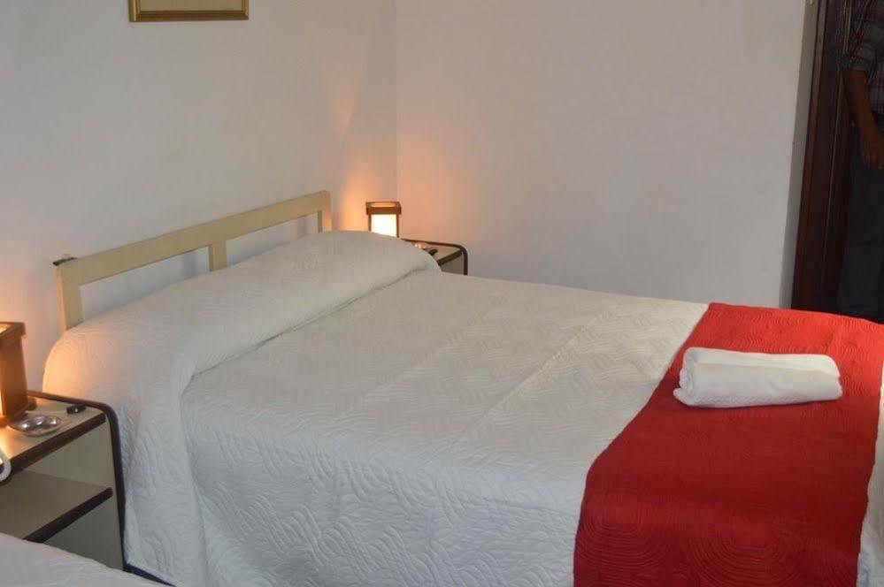 Hotel Antares Montevideo Eksteriør billede